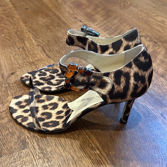 Will’s Fancy Women’s Heels Tan and Black Size 8 1/2 - Picture 3 of 7